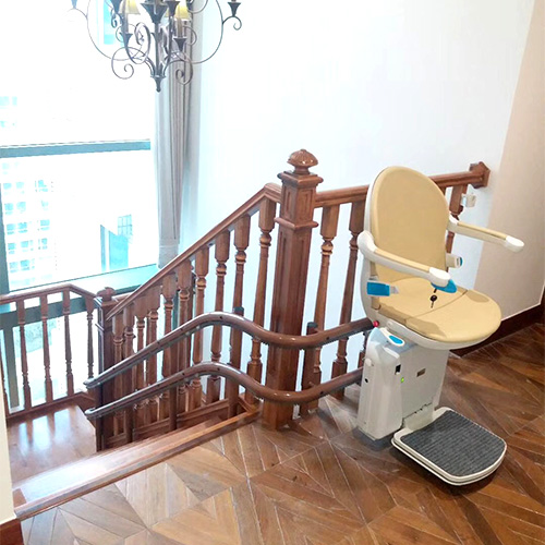 斜掛式電動升降椅